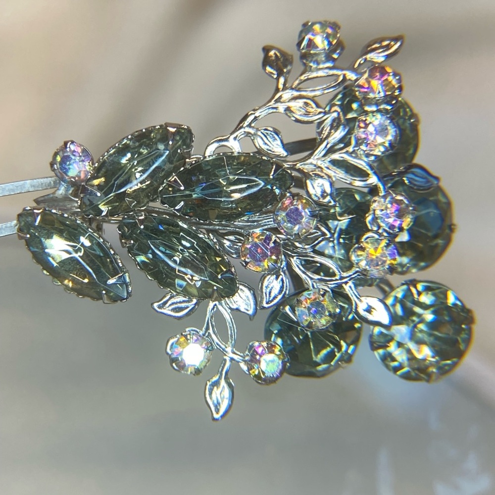 Estate Vintage 1950-1960s Prong Set Aurora Borealis Rhinestone Brooch Pin Smokey - Picture 8 of 9